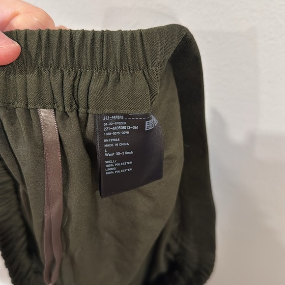 Uniqlo Women’s Elegant Dark Green Pleated Skirt Long Size L - Picture 5 of 5